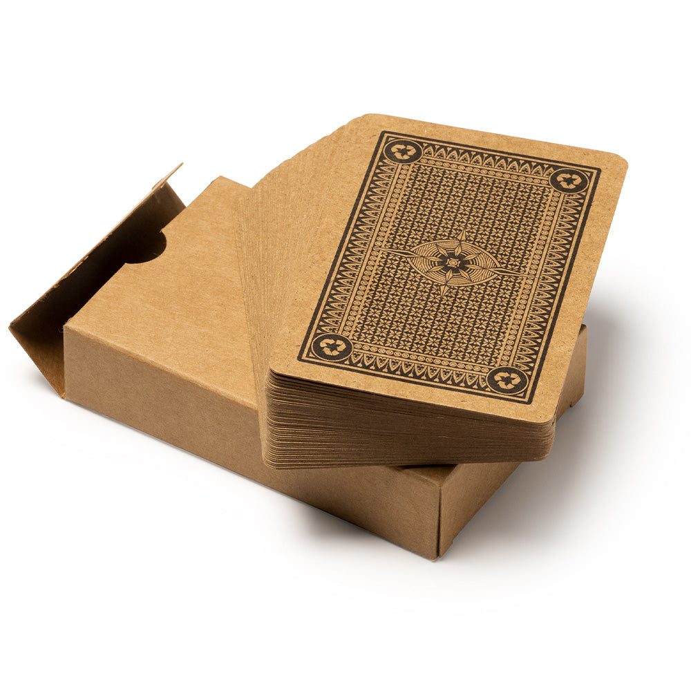 Carti de joc din carton reciclat