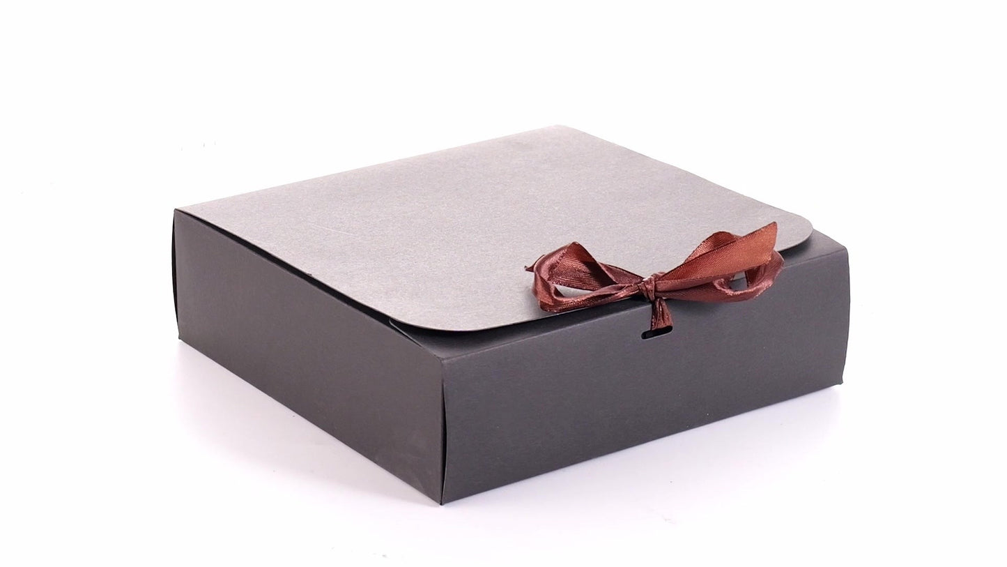 Rectangular gift box with bow