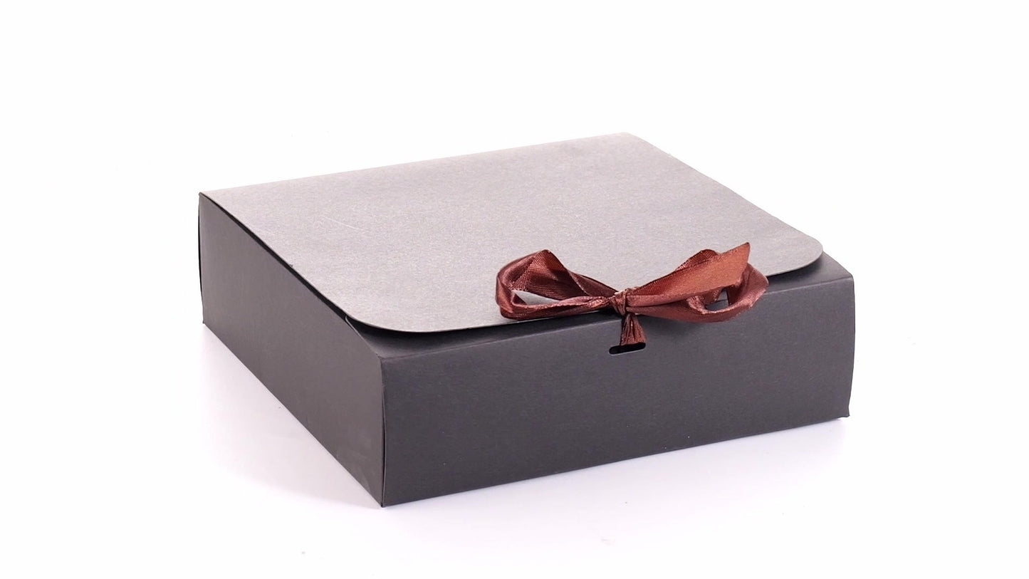 Rectangular gift box with bow