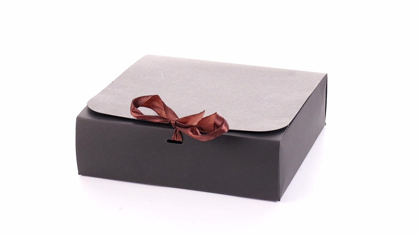 Rectangular gift box with bow