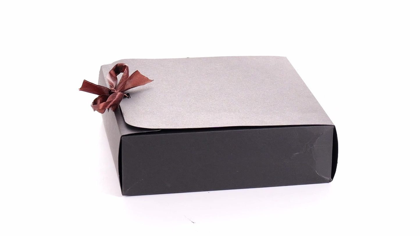Rectangular gift box with bow