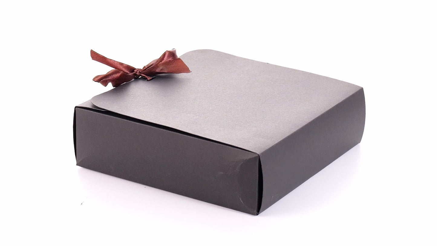 Rectangular gift box with bow
