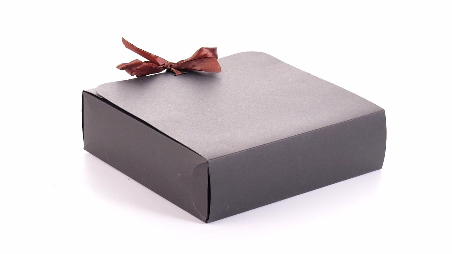 Rectangular gift box with bow