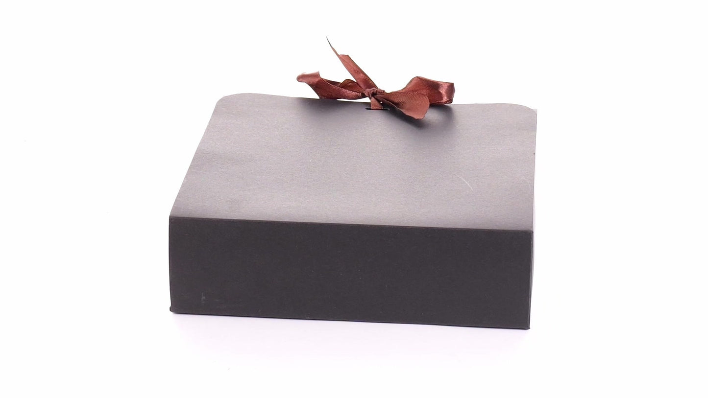 Rectangular gift box with bow