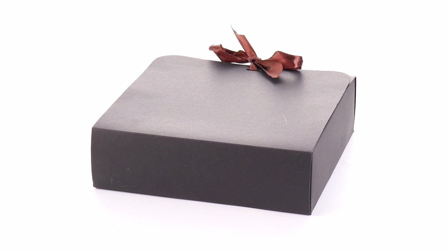 Rectangular gift box with bow
