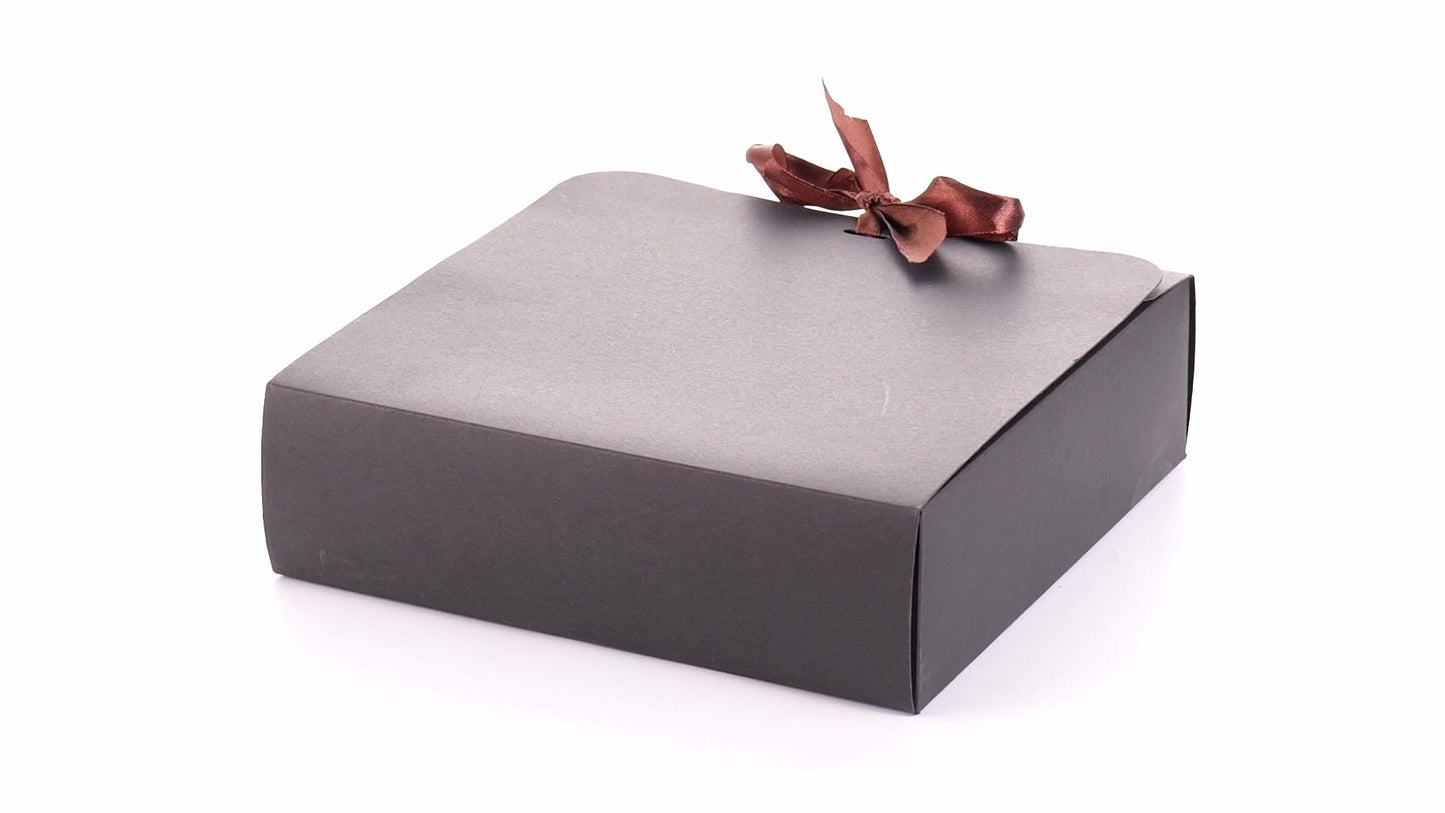 Rectangular gift box with bow