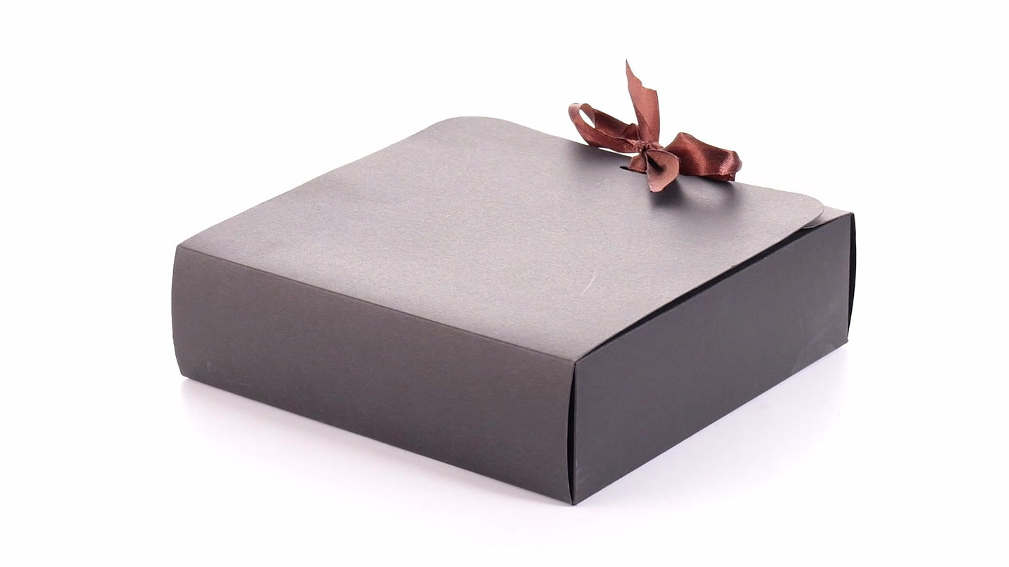 Rectangular gift box with bow