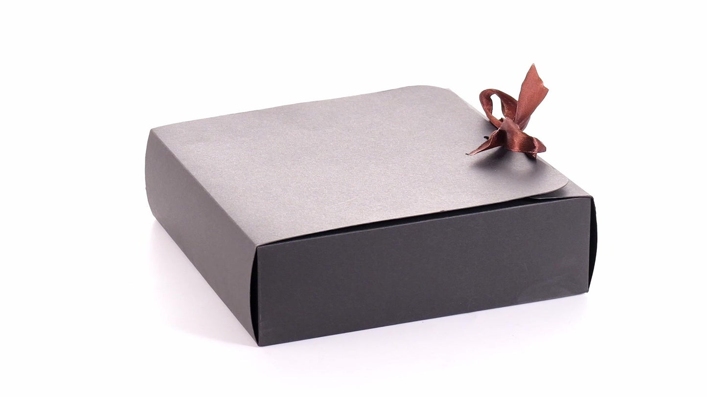 Rectangular gift box with bow