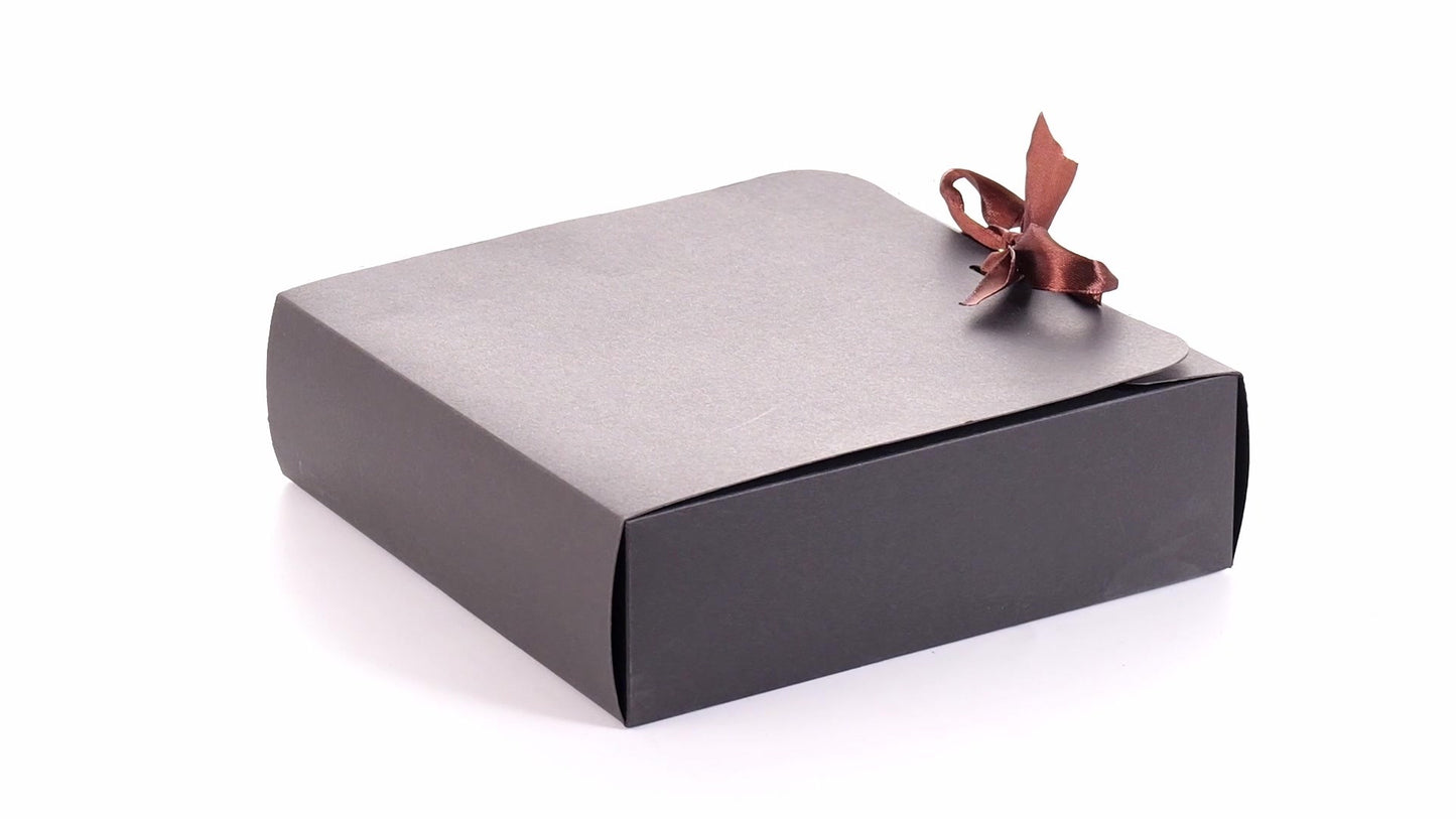 Rectangular gift box with bow
