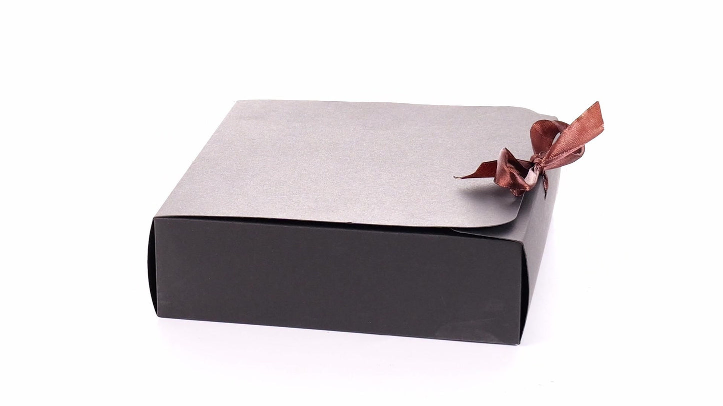 Rectangular gift box with bow